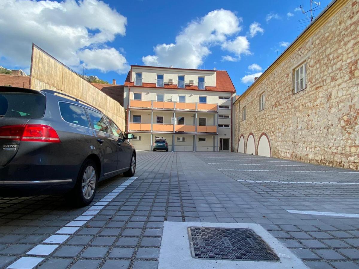 Apartman Dagmar Mikulov Luaran gambar